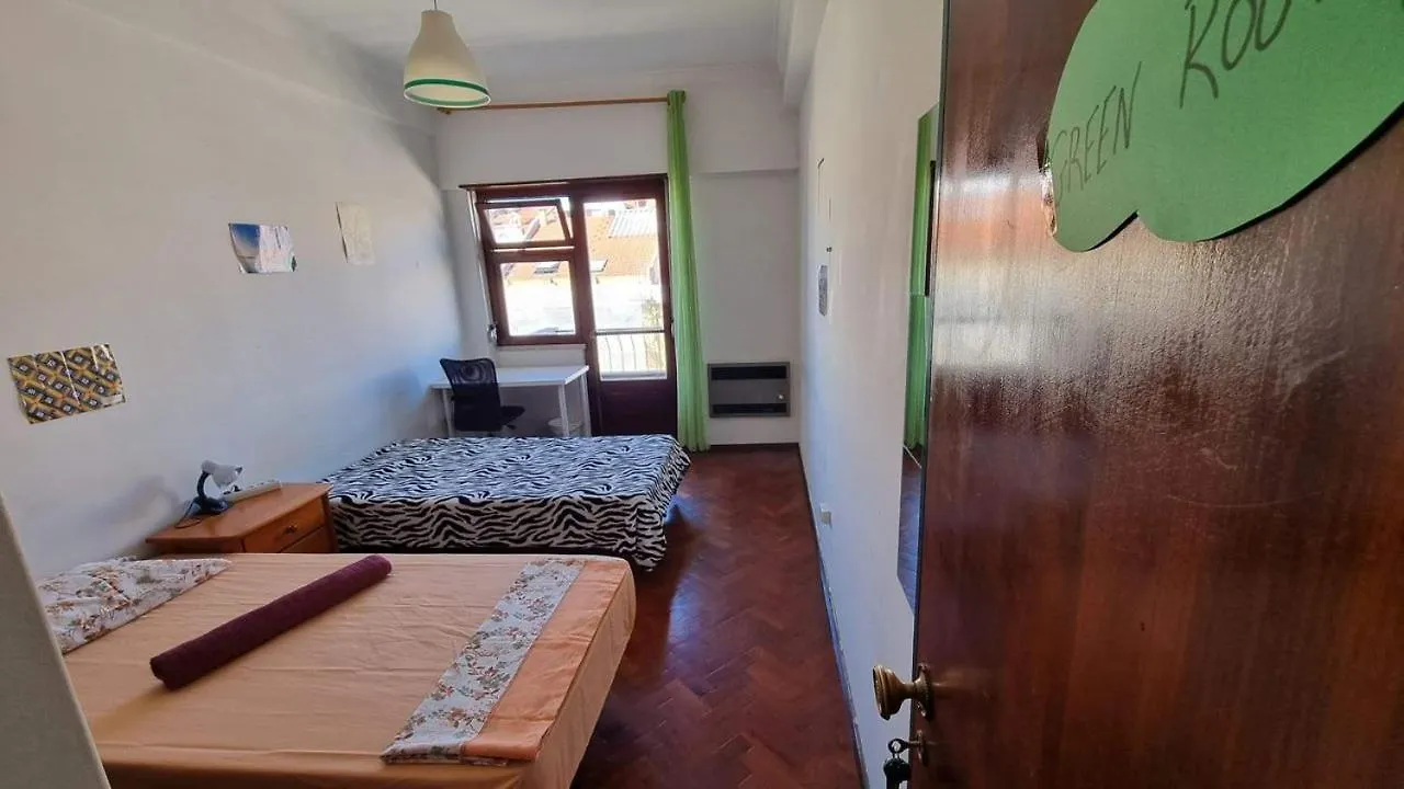 Single Or Double Room With Balcony Close To Alameda Metro! Lisbona 0*,  Portogallo