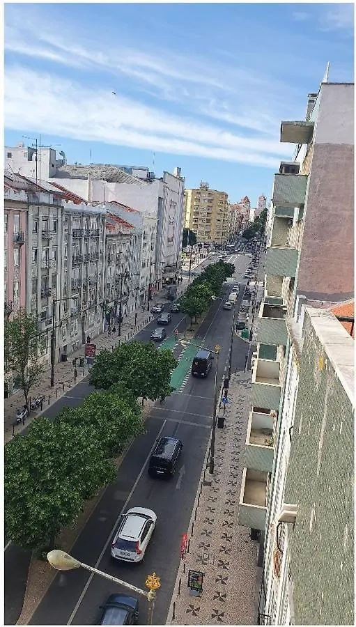 Single Or Double Room With Balcony Close To Alameda Metro! Lisbona Alloggio in famiglia