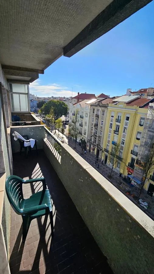 Single Or Double Room With Balcony Close To Alameda Metro! Lisbona